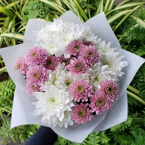 5 Mix chrysanthemum bouquet