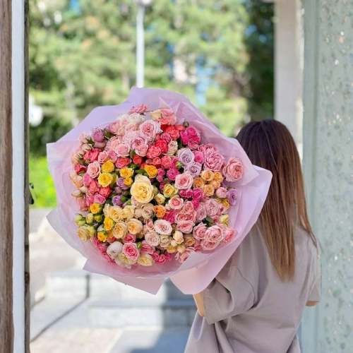 luxury mix flowers bouquet